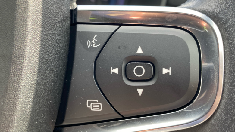 Volvo EX40 185kW Extended Range Core 78kWh 5dr Auto Electric Estate